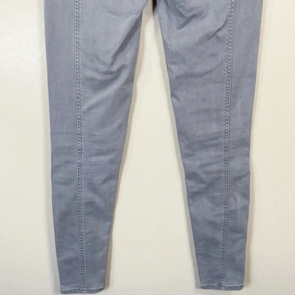 American Eagle Button Fly Light Wash  High Rise Jeggings - Picture 13 of 13